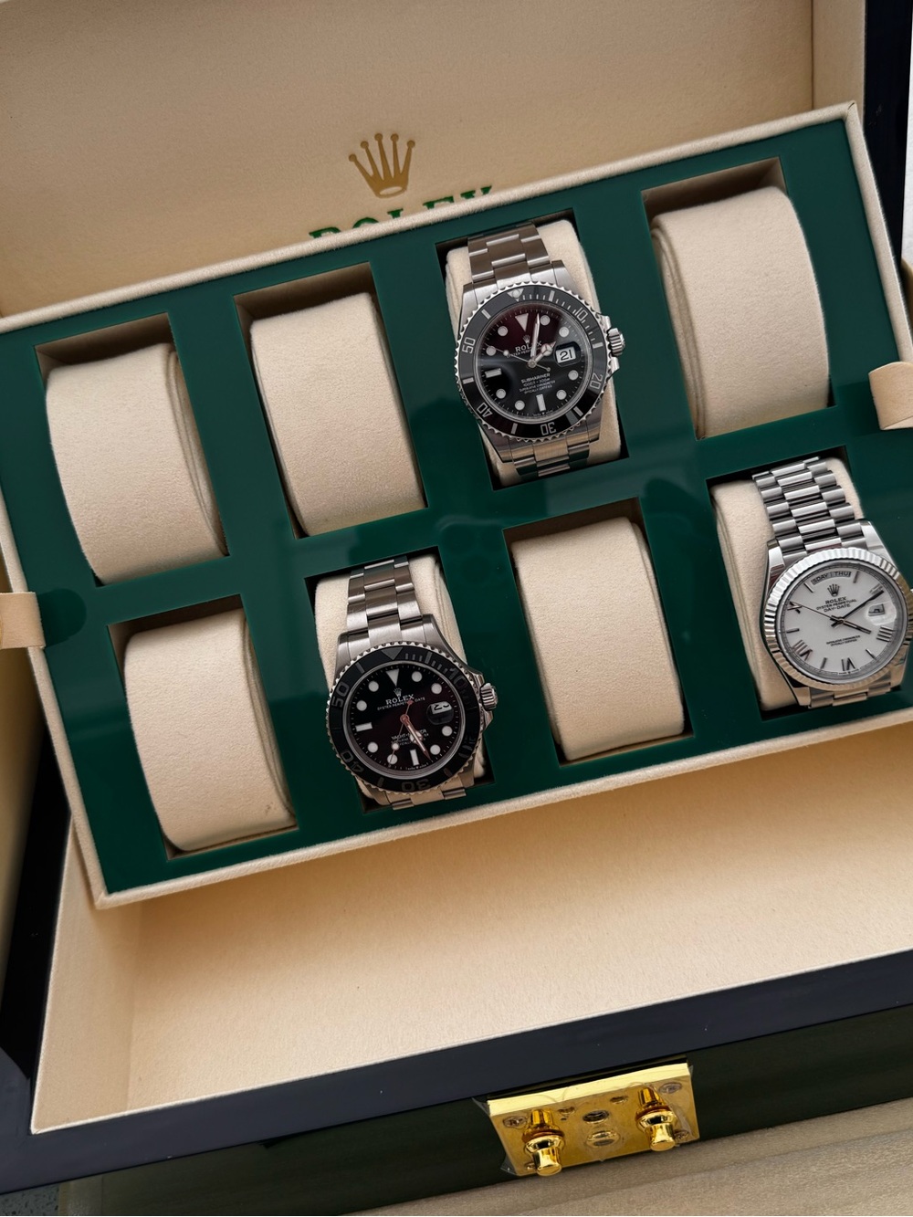 Rolex Green and Gold Watch Box - Luxury Storage Case for 8 timepieces - Picture 8 of 8